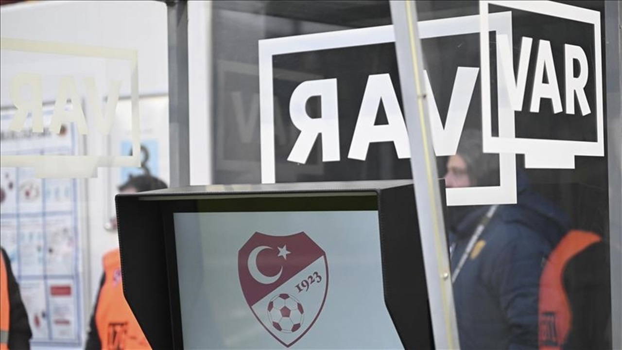 Süper Lig'de Günün Maçlarının VAR Hakemleri Belirlendi