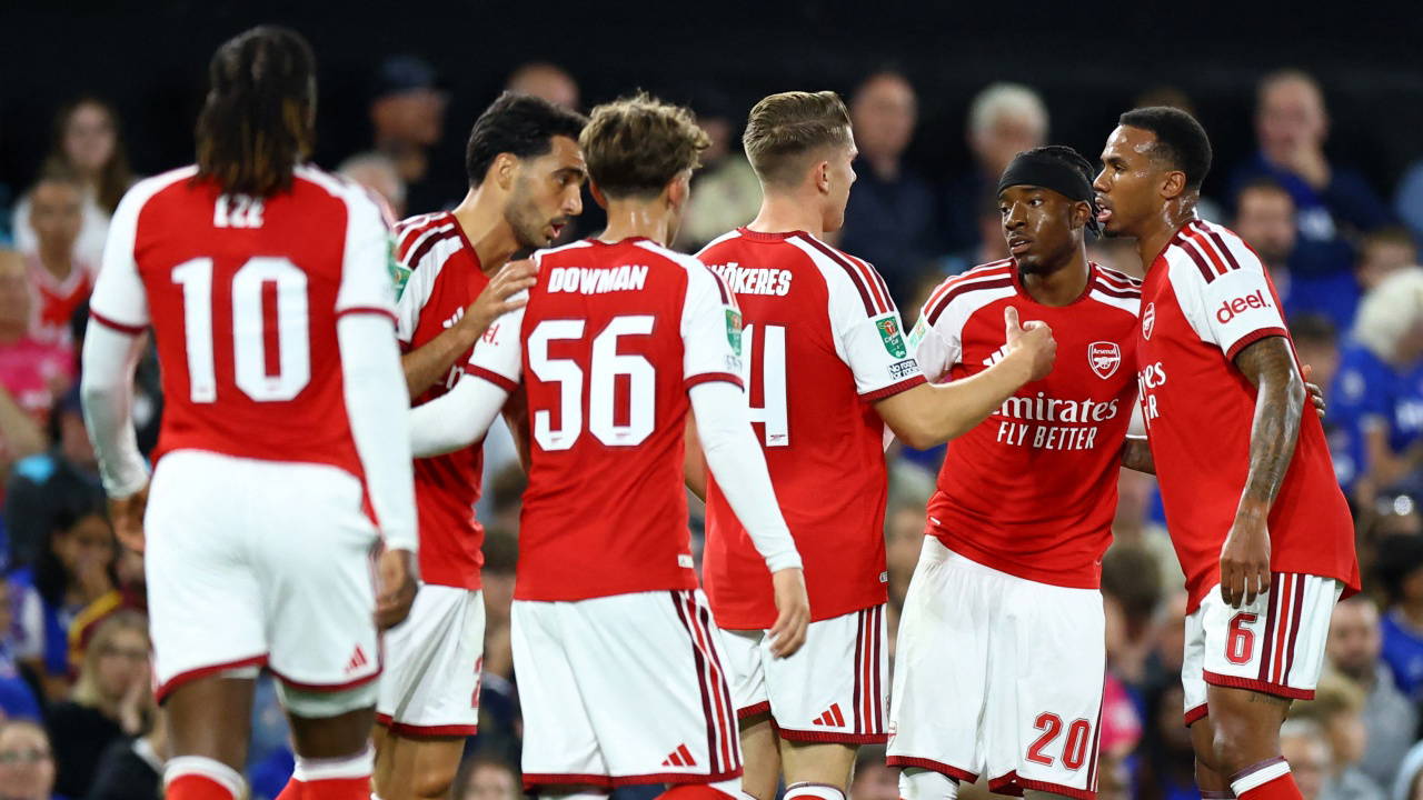 Arsenal, heyecan dolu maçta 6 golle turu geçti!