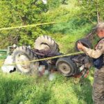 Traktör altındaki sürücü hayatını kaybetti