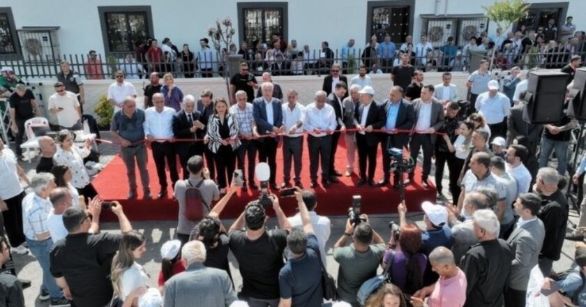 Başkan Zeydan Karalar OVA ve Mahalle Center Uçağı'nı açtı – yerel yönetimler hakkında haberler