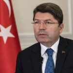 Fatih Altayli Adalet Bakanı Tunç Beyanı: “Demokratik toplumlarda eleştiri ve suç arasındaki sınır açıktır”