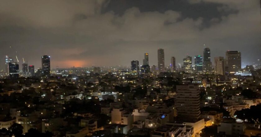İran, Tel Aviv'de İsrail bölgesi için bir tahliye bildirimi yayınladı