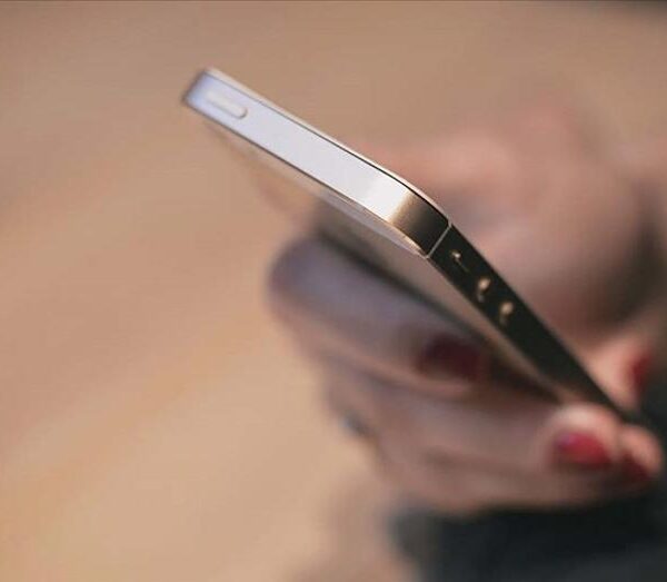 Yurt dışından telefon getirmenin ücreti 57 bin lira! 2026 IMEI kayıt bedeli ne kadar?