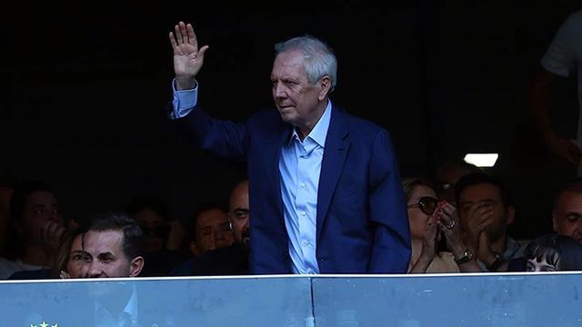 Aziz Yıldırım, Fenerbahçe’den ayrılacak oyuncuların listesini belirledi!